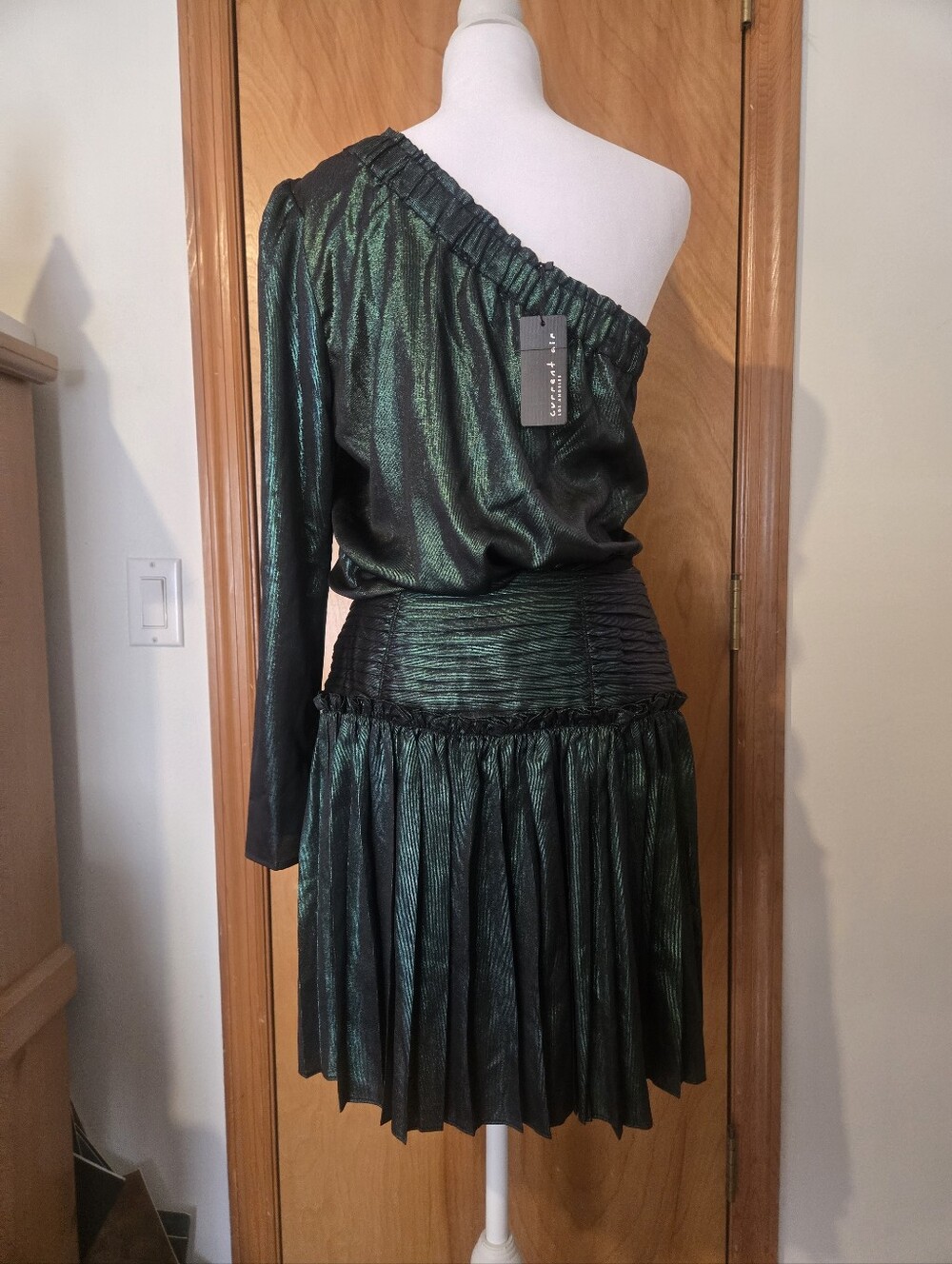 Current Air 2- Piece Set In Black Opal Size M NWT